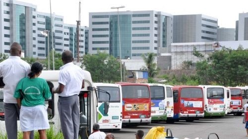 1671,paralisacao-de-onibus-em-salvador-005