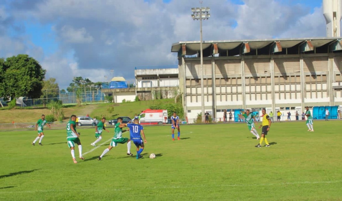 Seleção Simões Filho vence mais uma partida de Campeonato