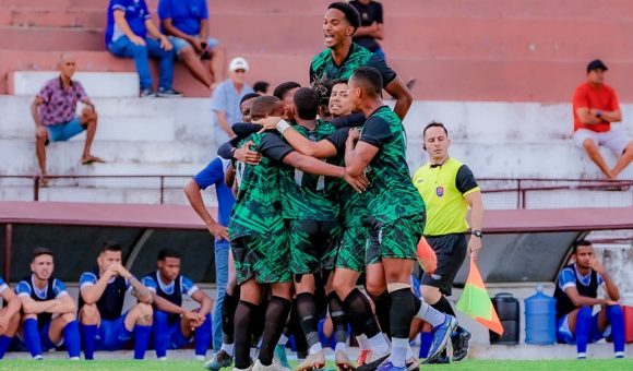 Seleção Simões Filho vence mais uma partida de Campeonato